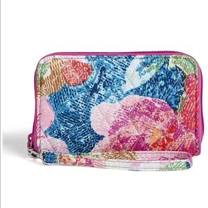 NWOT Vera Bradley Superbloom Grab and Go Wrislet
